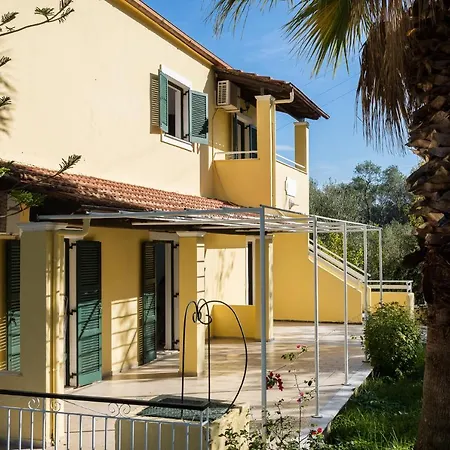 Apollon Apartment *